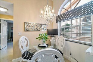 8583 Jade Dr in Tamarac, FL - Building Photo