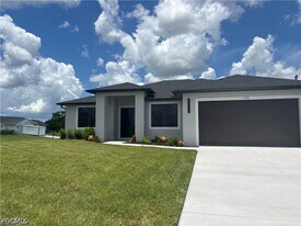 1314 NW 14th Ave in Cape Coral, FL - Building Photo
