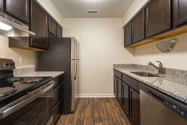 Westwood Village Apartments in Westland, MI - Building Photo - Building Photo