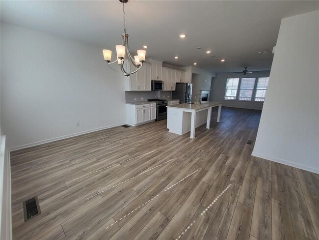 2699 Richmond Row Dr in Suwanee, GA - Foto de edificio - Building Photo