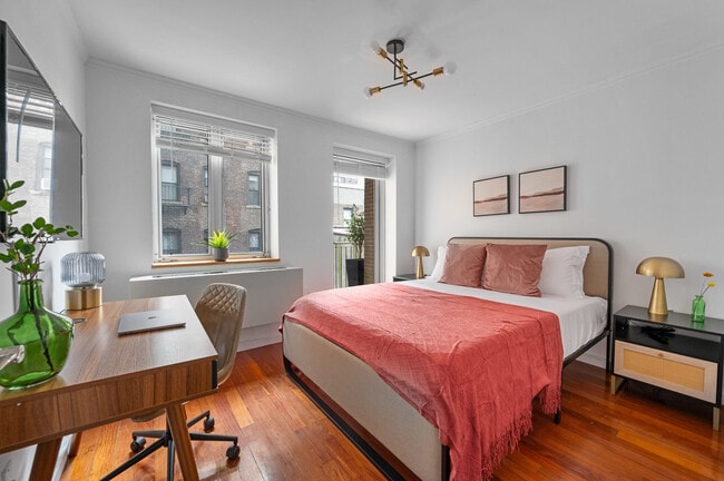 209 W 20th St in New York, NY - Building Photo - Building Photo