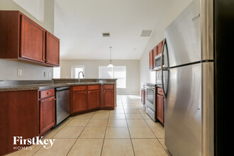 2925 Silas Ave in North Port, FL - Building Photo - Building Photo
