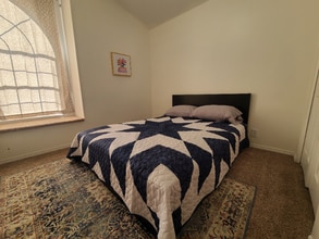 991 N 2100 W in Saint George, UT - Foto de edificio - Building Photo