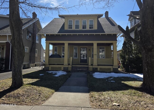 property at 1594 Union St