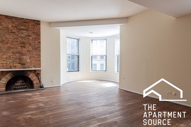 610 W Surf St, Unit 4