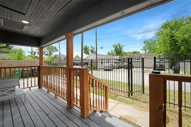 3215 Adelia St in Houston, TX - Building Photo - Building Photo