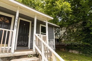 2215 Allin St in Chattanooga, TN - Building Photo