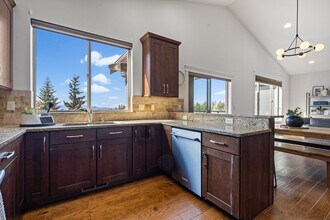 3309 Stonecrop Way in Bellingham, WA - Building Photo - Building Photo