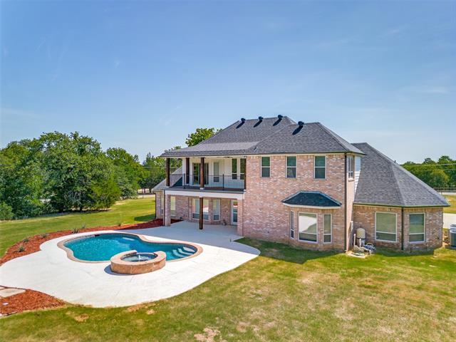 977 Co Rd 2255 in Valley View, TX - Building Photo