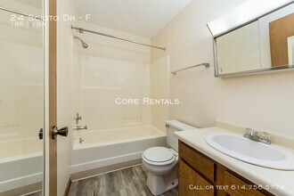 24 Scioto Dr-Unit -F in Heath, OH - Building Photo - Building Photo