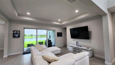 4625 Citrus Blossom Ct in Westlake, FL - Building Photo - Building Photo