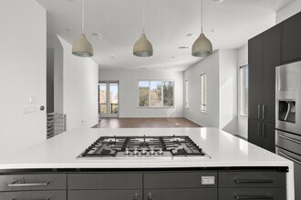 3100 Menchaca Rd in Austin, TX - Building Photo - Building Photo