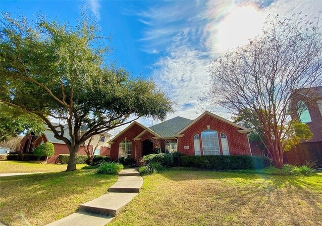 property at 3224 Heatherbrook Dr