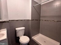 1833 Master St photo'