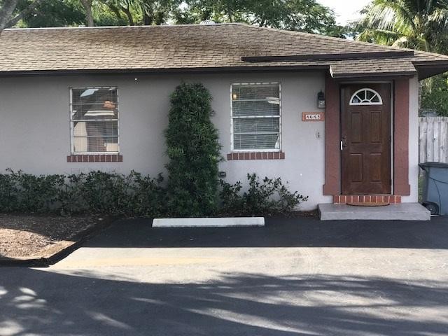 4631-4645 Grove Street, Palm Beach, FL 33415 in Haverhill, FL - Building Photo