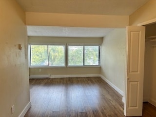2888 Belmont Ave in Victoria, BC - Building Photo