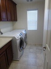 28225 N Via Sonata Dr in Santa Clarita, CA - Building Photo - Building Photo