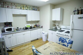 192 Kelton St in Boston, MA - Building Photo - Building Photo