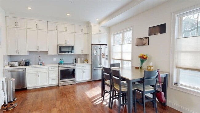 4 Market St in Cambridge, MA - Building Photo - Building Photo