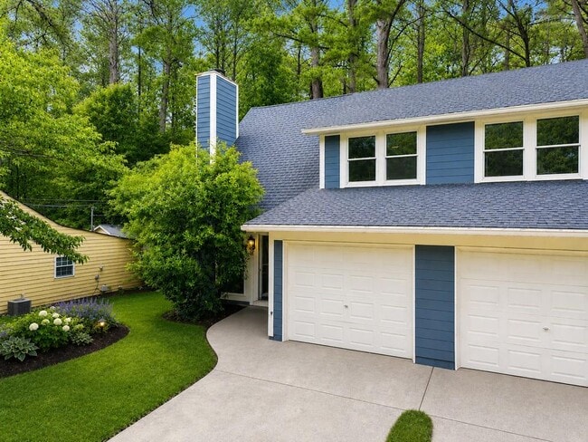 property at 4930 Farmstead Ct NE