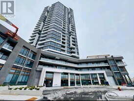 8020 Derry Rd in Milton, ON - Building Photo