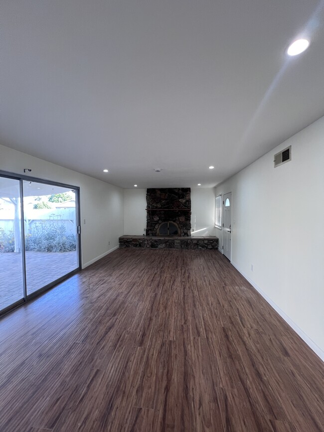 1117 Clarion Dr in Torrance, CA - Building Photo - Building Photo
