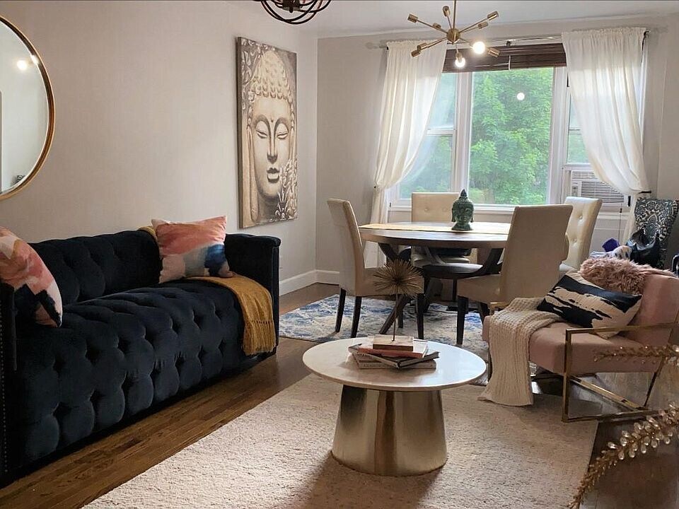 3 Sadore Ln in Yonkers, NY - Building Photo