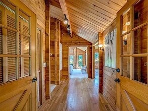 1106 NE Wing Point Way in Bainbridge Island, WA - Building Photo - Building Photo