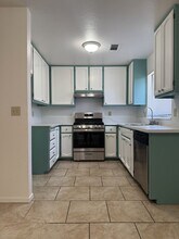 1310 Loughborough Dr in Merced, CA - Building Photo - Building Photo