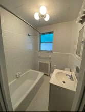 2539 S Sartain St in Philadelphia, PA - Building Photo - Building Photo