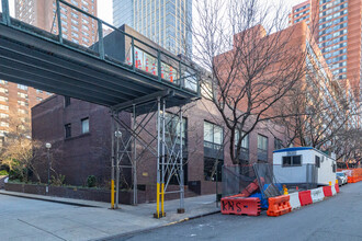 238 E 94th St in New York, NY - Building Photo - Building Photo