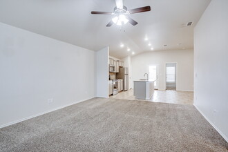 2117 140th St in Lubbock, TX - Building Photo - Building Photo