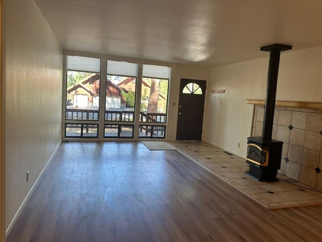 14975 Donnington Ln in Truckee, CA - Building Photo - Building Photo