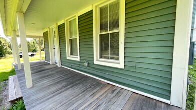61 Hastings Rd in Southwick, MA - Building Photo - Building Photo