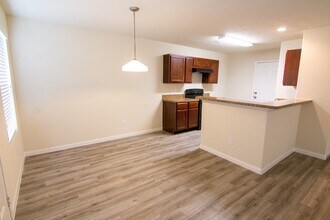 3211 Gold Star Dr in Houston, TX - Foto de edificio - Building Photo