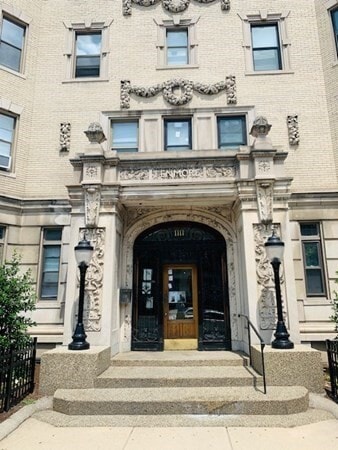 1111 Boylston St, Unit 2 in Boston, MA - Building Photo - Building Photo