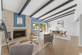 6021 Snake Rd in Oakland, CA - Building Photo - Building Photo