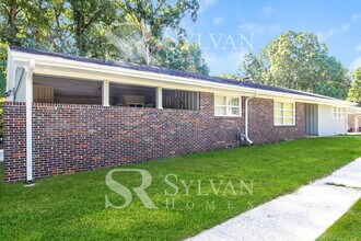 136 Tanglewood Dr in Anderson, SC - Building Photo - Building Photo