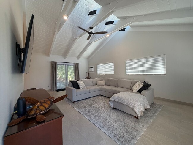 77-6547-6547 Naniloa Dr in Kailua Kona, HI - Building Photo - Building Photo