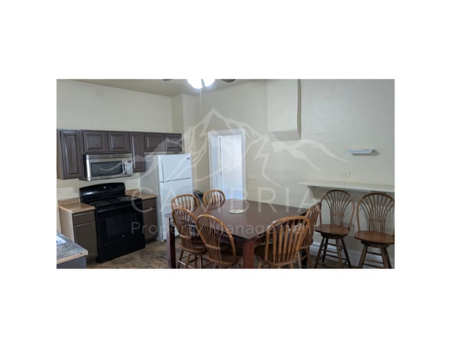 7762 S Oak St in Midvale, UT - Building Photo - Building Photo