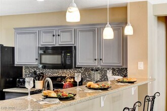 6524 New Brunswick Ave in Las Vegas, NV - Building Photo - Building Photo