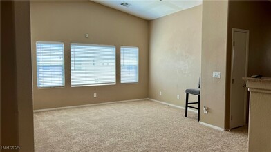 5552 E Jackpot Winner Ln in Las Vegas, NV - Building Photo - Building Photo