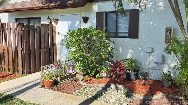 property at 7875 Tam Oshanter Blvd