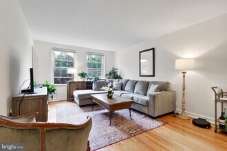 3000 S Columbus St in Arlington, VA - Building Photo - Building Photo