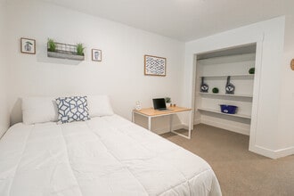 Fleur De Lis Apartments - Student Housing in Provo, UT - Building Photo - Building Photo