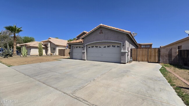 15818 W Durango St in Goodyear, AZ - Building Photo - Building Photo