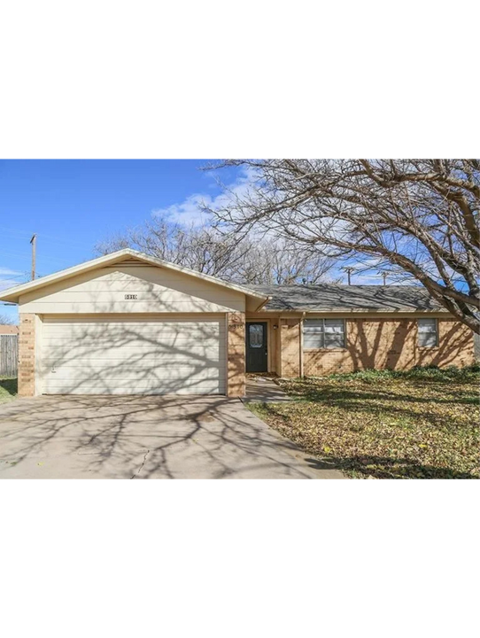 5310 49th St in Lubbock, TX - Building Photo