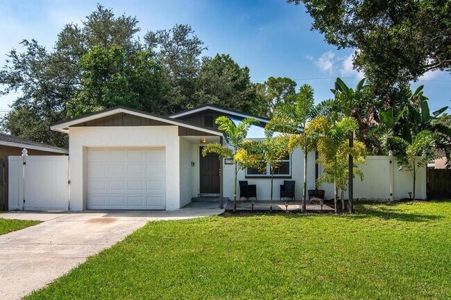 1770 New Hampshire Ave NE in St. Petersburg, FL - Building Photo - Building Photo