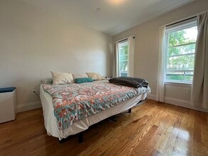 849 Cummins Hwy, Unit 1 in Boston, MA - Building Photo - Building Photo