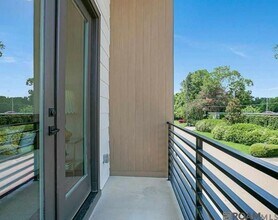 2539 Fiero St in Baton Rouge, LA - Building Photo - Building Photo